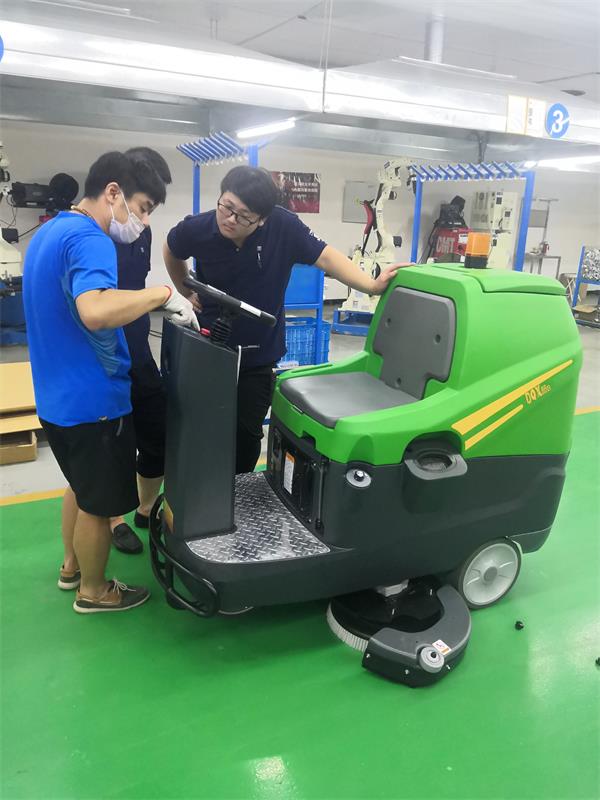 為什么不同品牌洗地機的價格差距如此之大